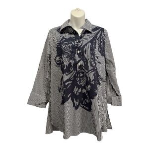 Chico's Navy & White Floral Striped Shirt no iron easy cotton. Chico’s size 1 -M